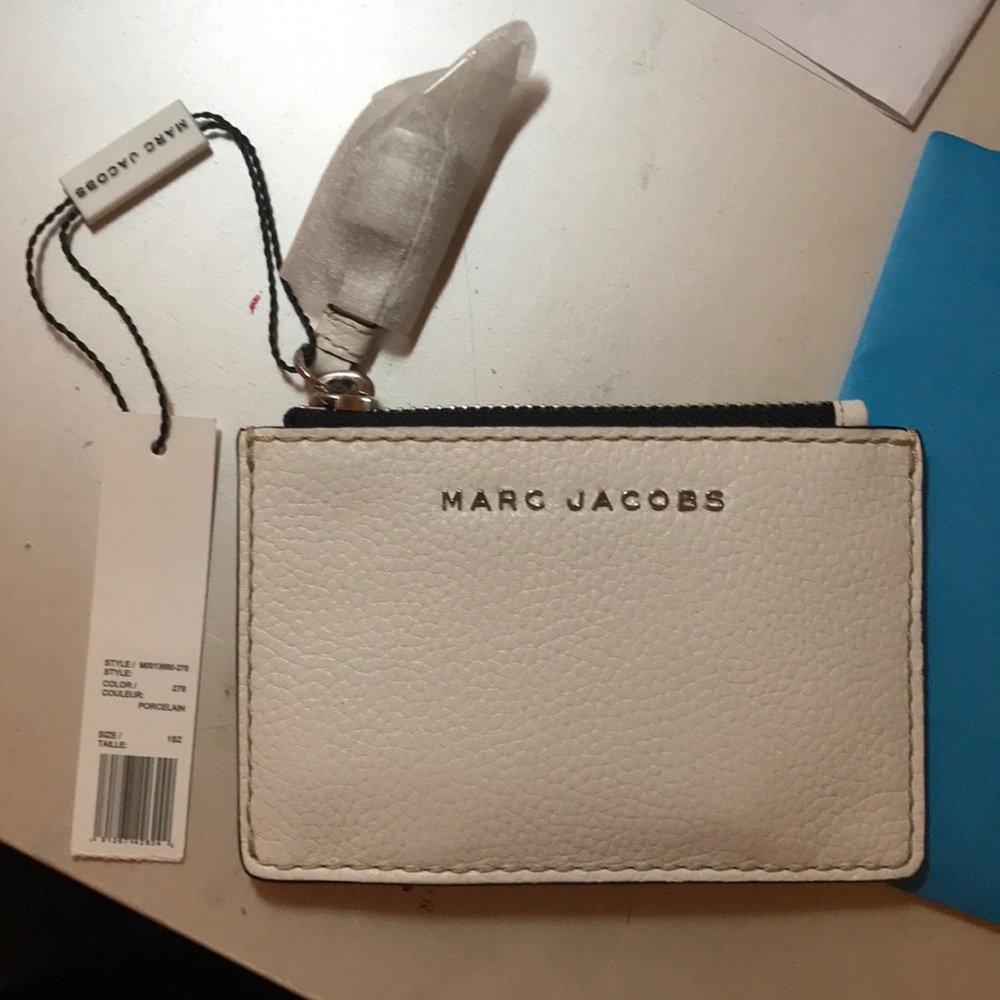Marc Jacobs The Grind Top Zip Multi Wallet